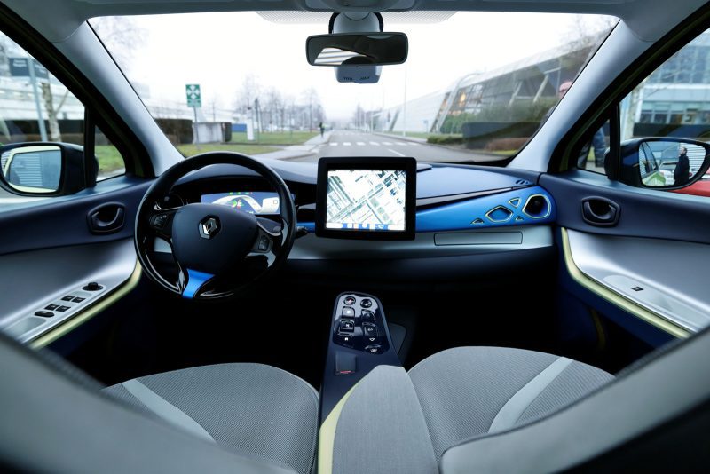 renault-next-two-autonomous-vehicle-8
