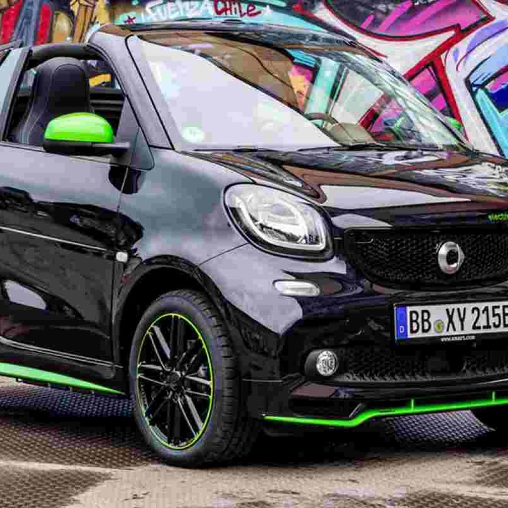 خودروهای الکتریکی اسمارت ForTwo و ForFour مدل  ۲۰۱۷ در پاریس!