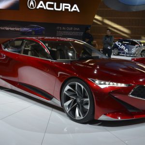 آکورا برای فرار از بحران فروش، دست به دامن تغییرات در طراحی می‌شود!