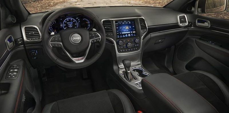 2017-jeep-grand-cherokee-trailhawk-summit-10