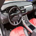 از اولین شاسی‌بلند کانورتیبل لندرور در نمایشگاه لس‌آنجلس پرده‌برداری شد!