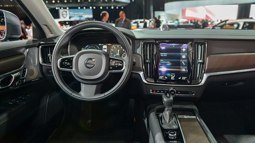 ۲۰۱۷-volvo-v9-cross-country-la-201612