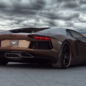 لامبورگینی اونتادور در چین، با یک اتوبوس تصادف کرد!