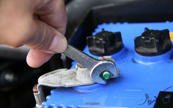 aid1834207-728px-remove-car-battery-terminals-step-4