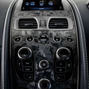 استون مارتین از نسخه Vanquish S با ۶۰۰ اسب بخار قدرت رونمایی کرد!