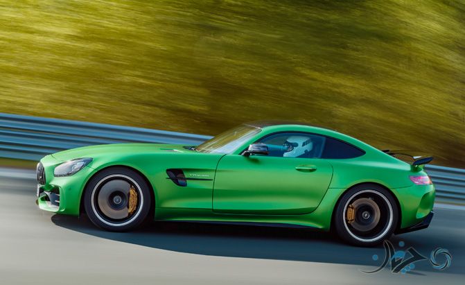 mercedes-amg-gt-r
