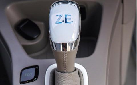 renault-zoe-easy-drive-1-xlarge-medium_transrwyeuu_h0zbkyvljoo6zlkymapkpjdhylnv9ax6_too