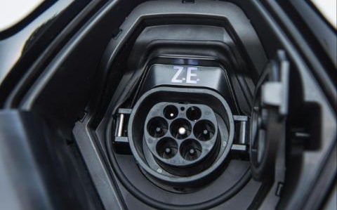 renault-zoe-fuel-economy-1-xlarge-medium_transrwyeuu_h0zbkyvljoo6zlkymapkpjdhylnv9ax6_too