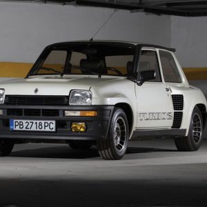 حراج رنو ۵ توربو ۲، یکی از خاص‌ترین هات هاچ‌بک‌های دنیا!