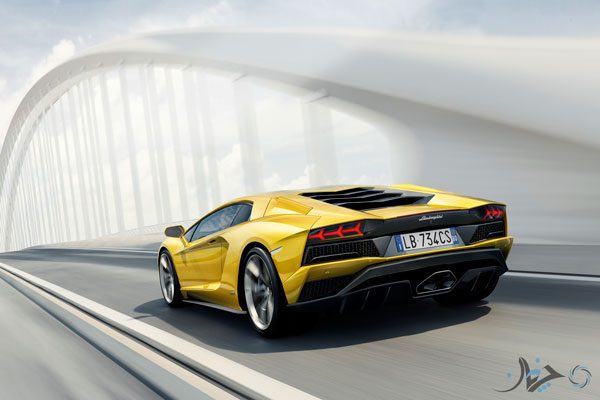 ۲۰۱۷-lamborghini-aventador-s-18