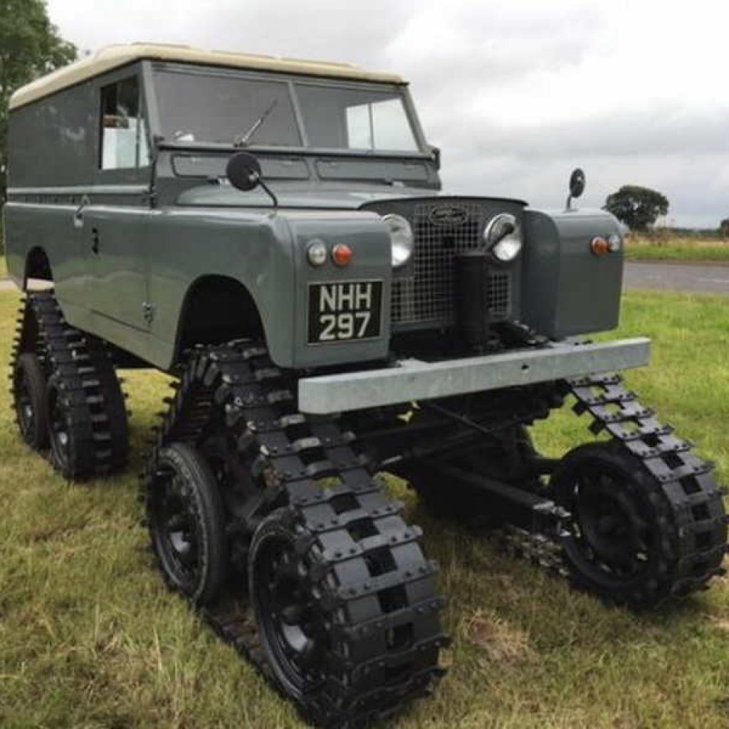 لندرووری قدیمی اما گران!