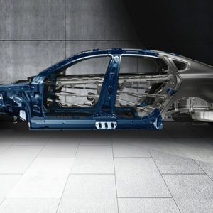 بررسی کیا کادنزا ۲۰۱۷؛ یک سدان لوکس و بی‌حاشیه!