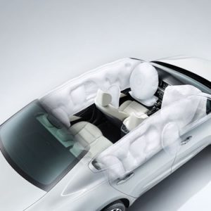 بررسی کیا کادنزا ۲۰۱۷؛ یک سدان لوکس و بی‌حاشیه!