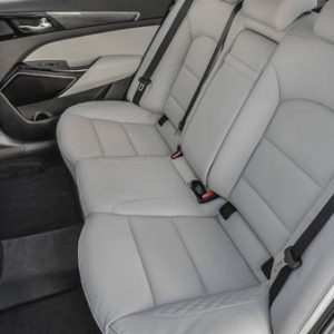 بررسی کیا کادنزا ۲۰۱۷؛ یک سدان لوکس و بی‌حاشیه!