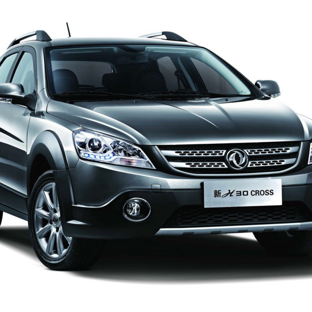 تصادف اچ۳۰ کراس با یک دستگاه بنتلی فوق لوکس!