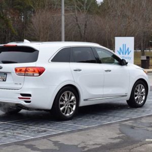 اولین جاده یک کیلومتری پوشیده از صفحات خورشیدی با هزینه ۵.۲ میلیون دلاری!