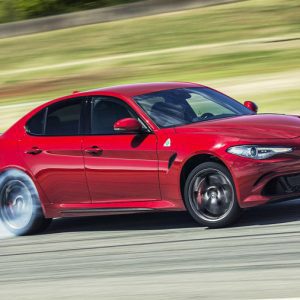 آیا این آلفارومئو تصادفی ۵۰ هزار دلار می‌ارزد؟