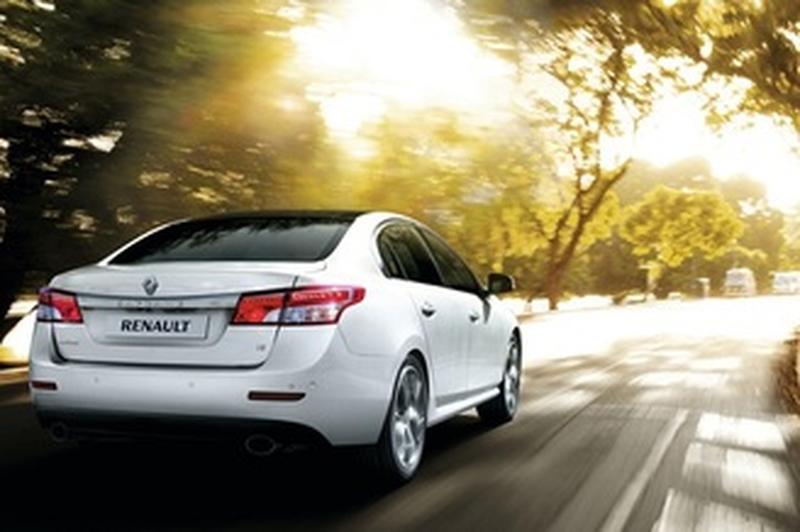 slide_show_2014_renault_safrane_rear_easy-resize-com