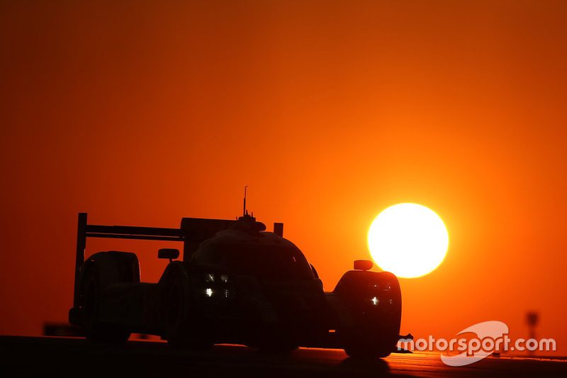 wec-austin-2016-1-porsche-team-porsche-919-hybrid-timo-bernhard-mark-webber-brendon-hartle