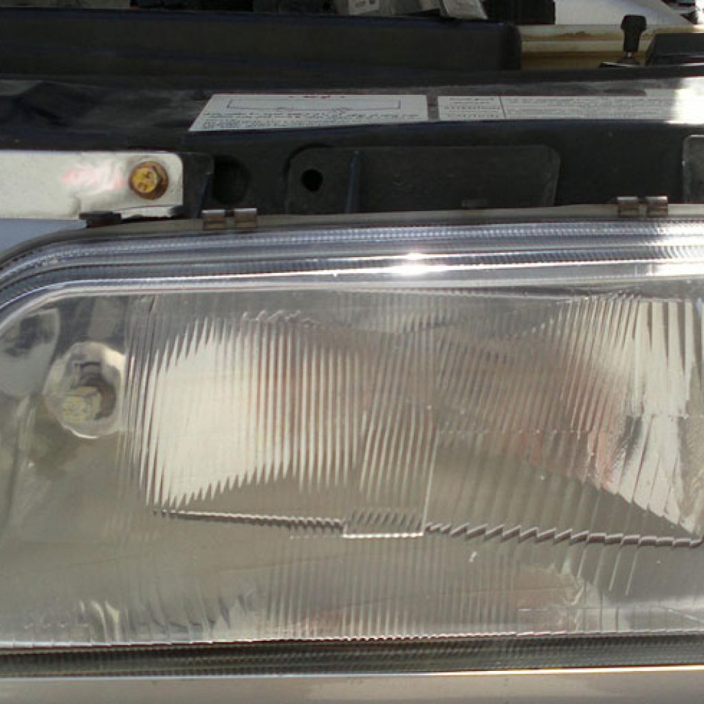 آموزش تعویض لامپ چراغ جلو پژو ۴۰۵ + ویدئوی اختصاصی!