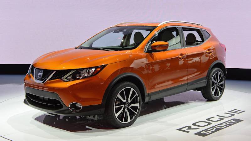 01-2017-nissan-rogue-sport-detroit-1