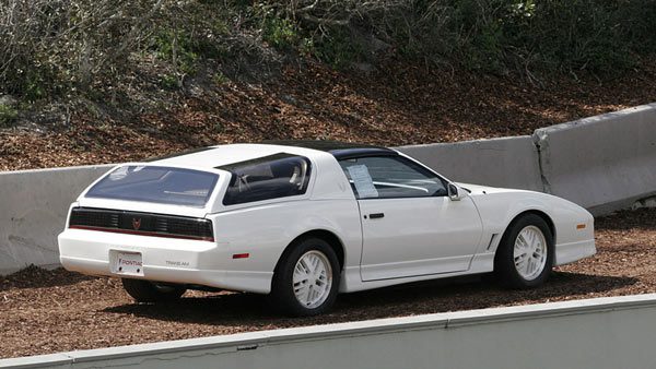 1985-pontiac-firebird-trans-am-kammback-concept3