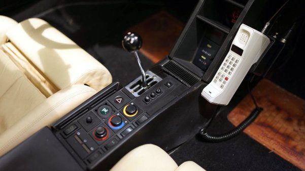 1986-ferrari-testarossa-miami-vice