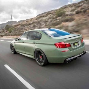 بی‌ام‌و M5 در رنگ سبز نظامی خشمگین به نظر می‌رسد!