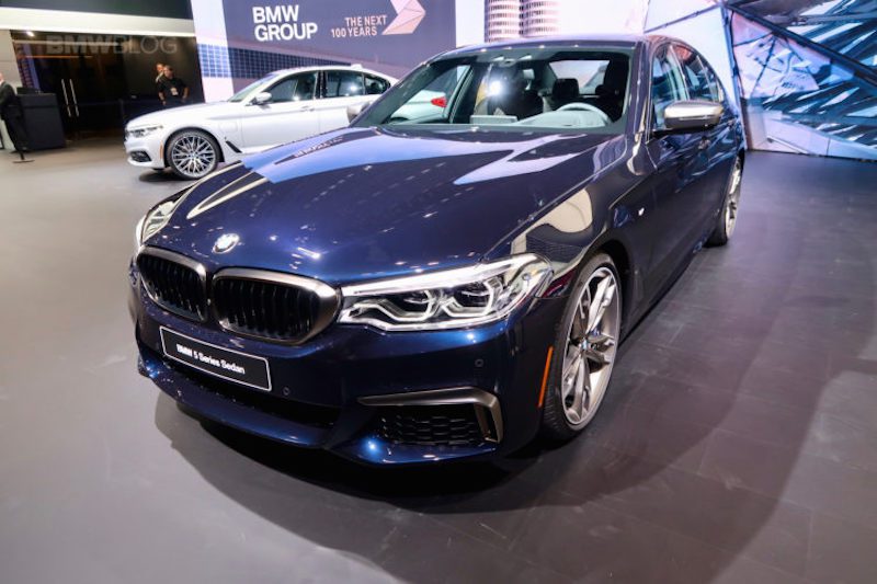 bmw-m550i-detroit-auto-show-01-750x500