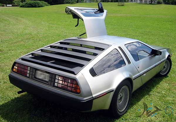DeLorean-DMC-12