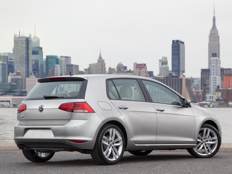 Volkswagen-Golf-2015