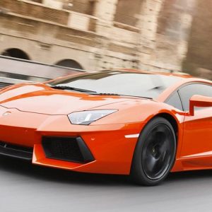 لامبورگینی و فروشی بیش از 3400 دستگاه سوپراتومبیل در سال 2016