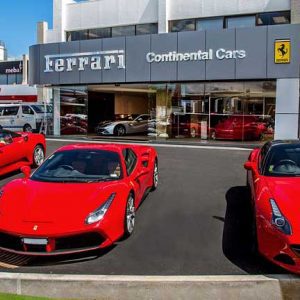 گردهمایی خودروهای فراری در نیوزیلند برای افتتاح نمایشگاه جدید!