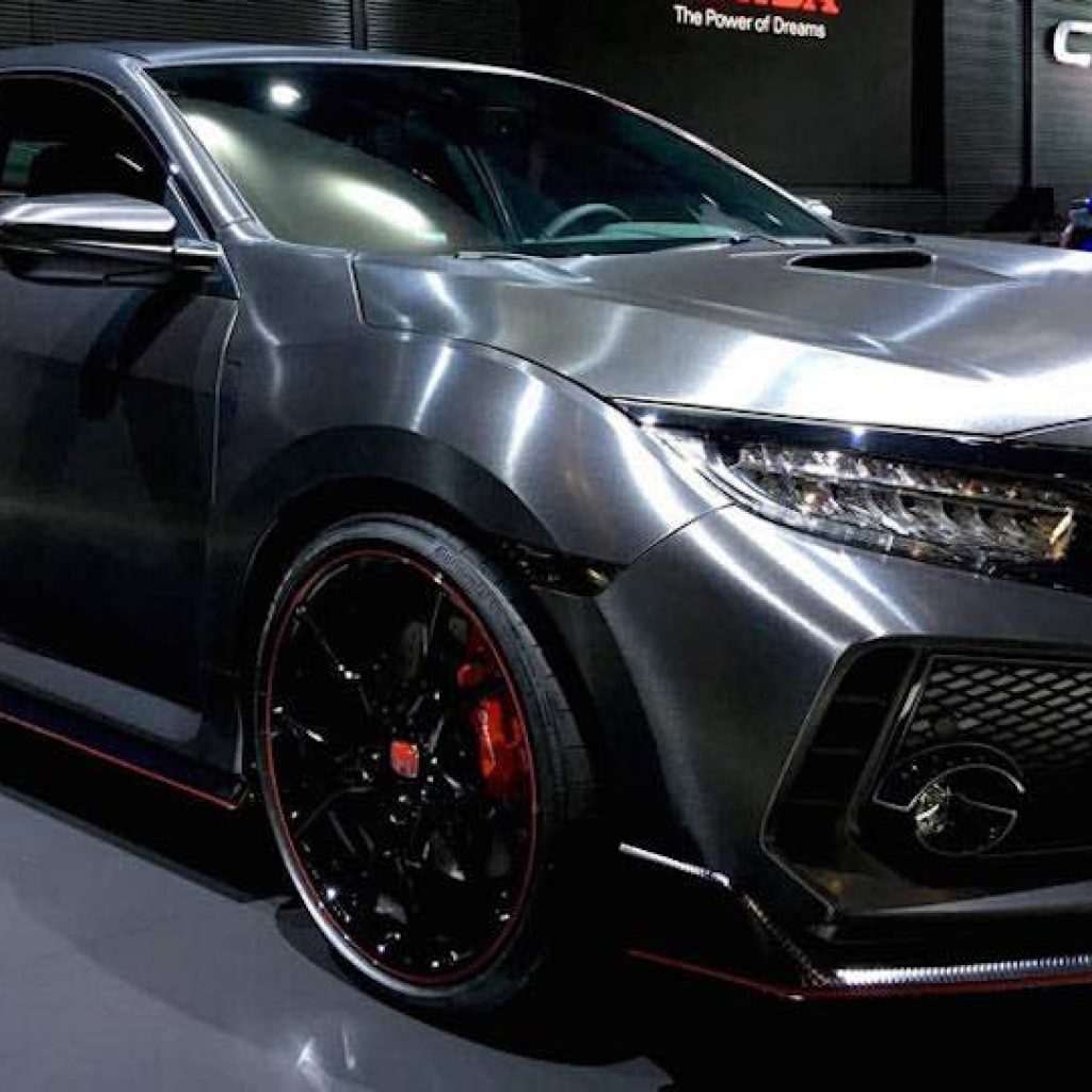 هوندا دو پروتوتایپ سیویک معمولی و تایپ R را در نمایشگاه خودرو توکیو به نمایش درآورد!