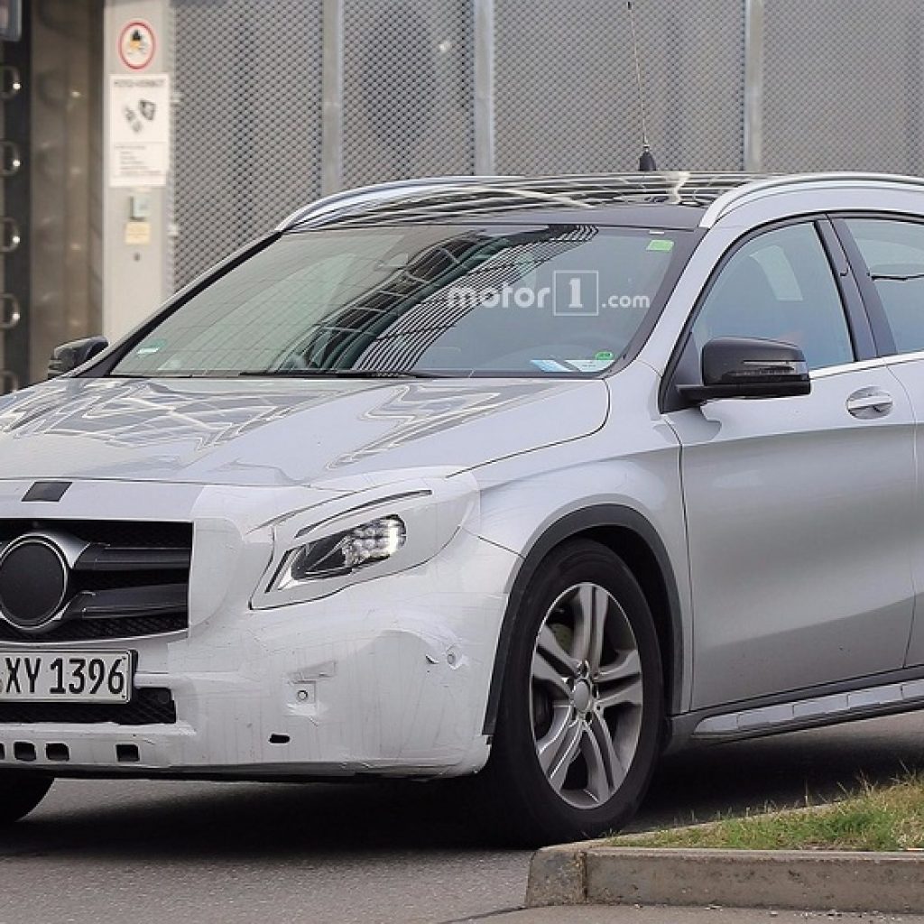 فیس لیفت کراس اوور مرسدس بنز GLA در راه دیترویت