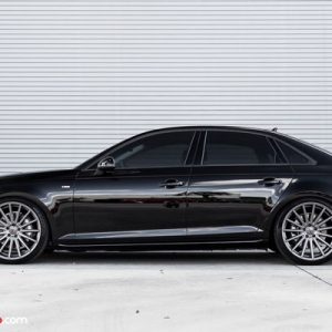 ظاهر تهاجمی‌تر آئودی A4 با رینگ‌های سفارشی 20 اینچی و ارتفاع کاهش یافته