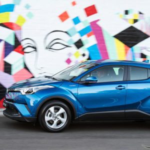 بررسی تویوتا C-HR: فضاپیمای زیبای ژاپنی!