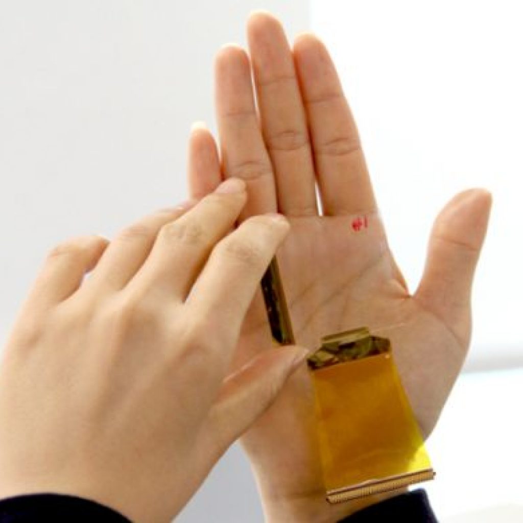 امکان قرار دادن اسکنر اثرانگشت در نمایشگر موبایل‌های سال 2017 فراهم شد