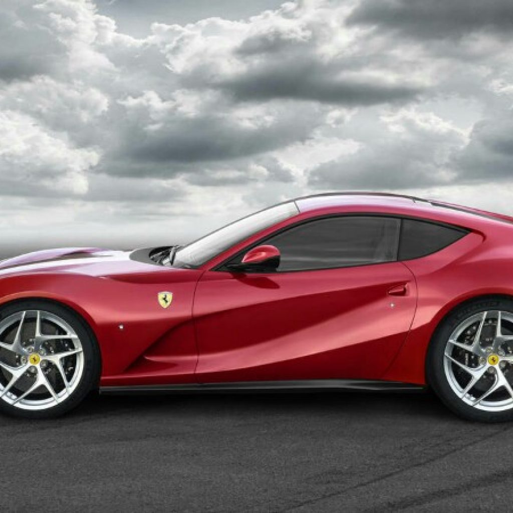 قدرتمندترین فراری تولید شده را ببینید...