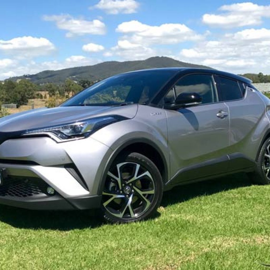 بررسی تویوتا C-HR: فضاپیمای زیبای ژاپنی!