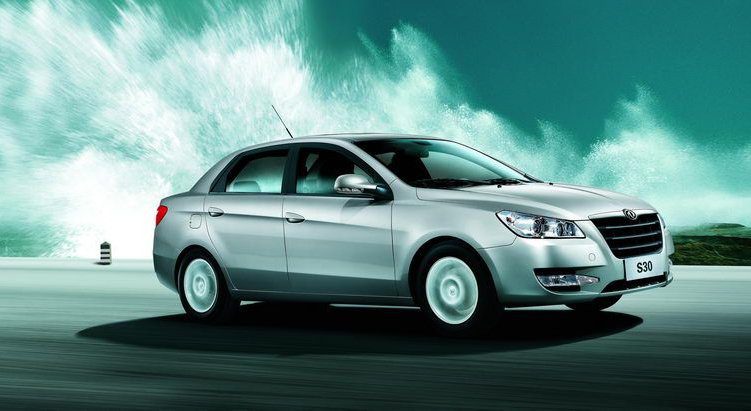 تفاوت دانگ فنگ S30 با H30 کراس: یک صندوق عقب بیشتر و 60 میلیون تومان!