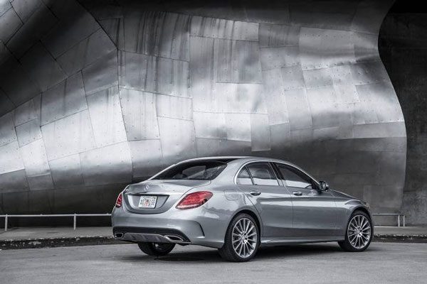 services.edmunds-media.com