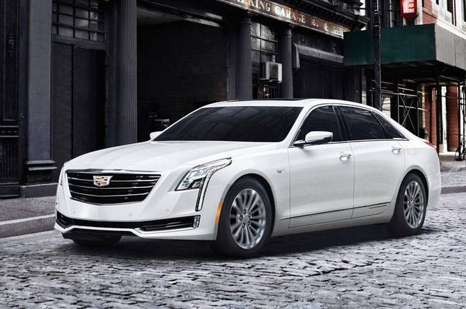 2017-Cadillac-CT6-Plug-In-Hybrid-front-three-quarter