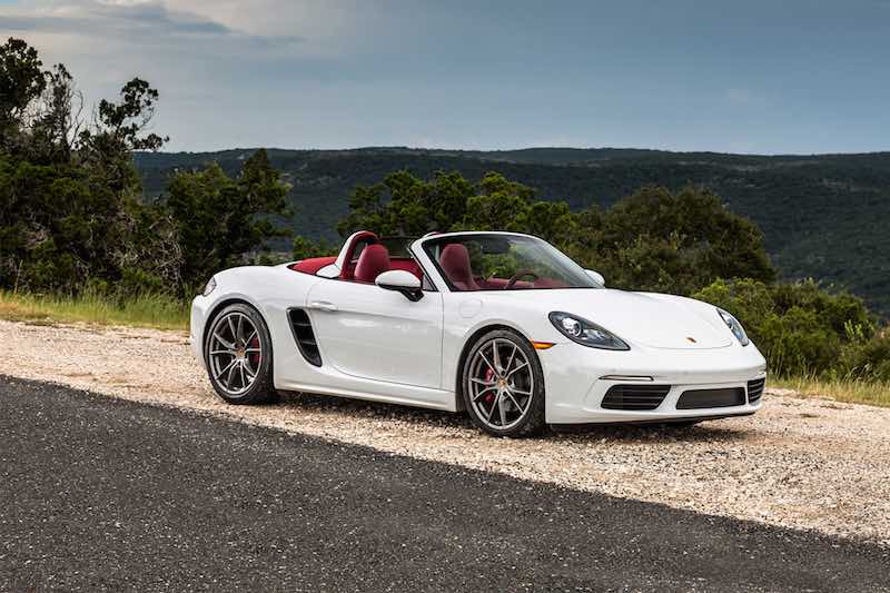 2017-Porsche-718-Boxster-front-three-quarter