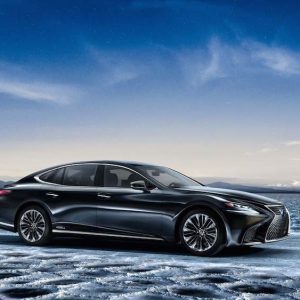 خودروی سدان سبز لکسوس LS 500h در نمایشگاه خودرو ژنو ۲۰۱۷ رونمایی شد!