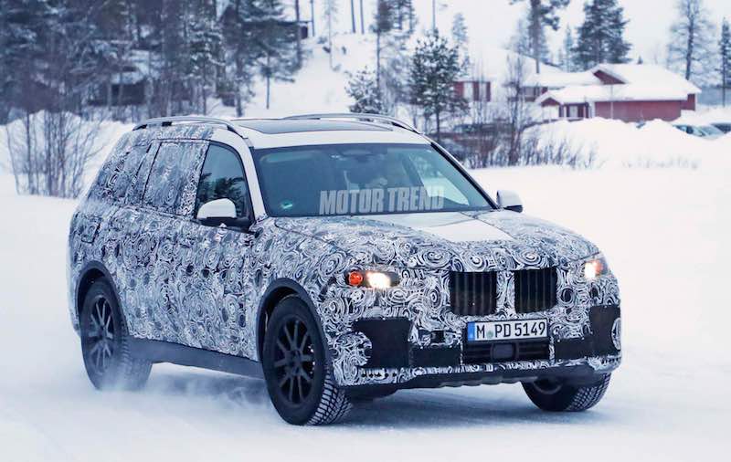 BMW-X7-prototype-front-three-quarter-06