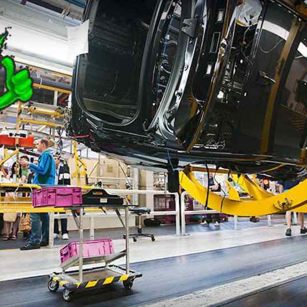 کارکنان نعشه و مست بی‌ام‌و بیش از یک میلیون یورو خسارت به بار آوردند!