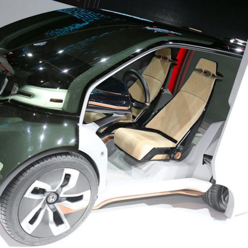 کانسپت هوندا NeuV؛ خودرو شهری جمع و جور برقی در ژنو!