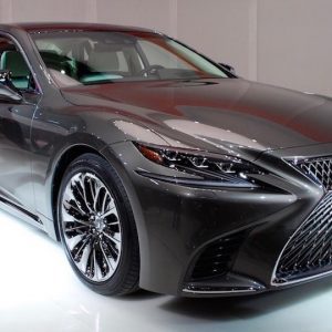 لکسوس LS 500 F Sport در نمایشگاه خودرو نیویورک رونمایی خواهد شد!