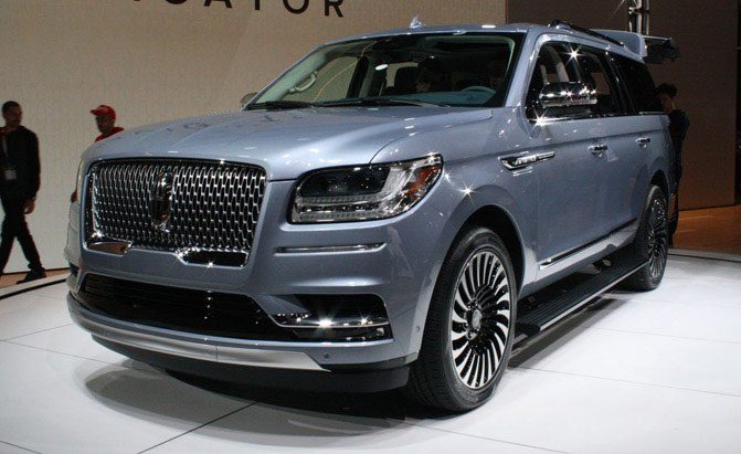2018-Lincoln-Navigator-1